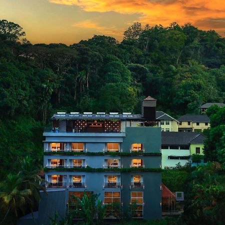 Serene Kandy Exterior photo