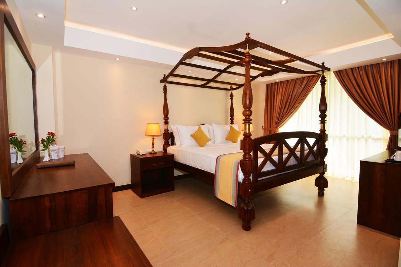 Serene Kandy Exterior photo